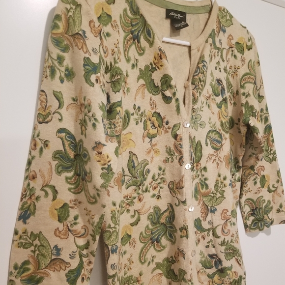 Eddie Bauer cardigan - Picture 2 of 7